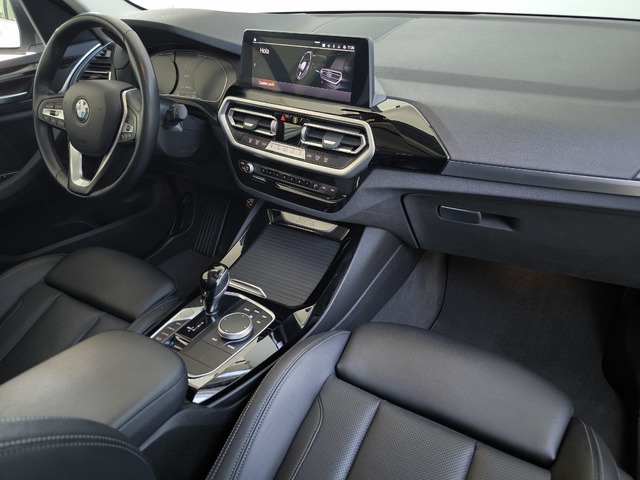 BMW X3 xDrive20i color Blanco. Año 2022. 135KW(184CV). Gasolina. En concesionario Lurauto Gipuzkoa de Guipuzcoa