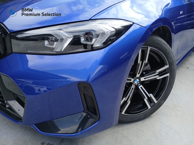 BMW Serie 3 320d color Azul. Año 2024. 140KW(190CV). Diésel. En concesionario Adler Motor S.L. TOLEDO de Toledo