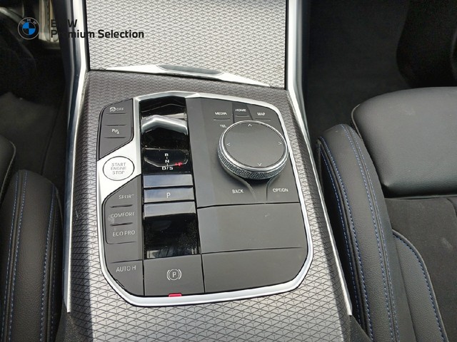 BMW Serie 3 320d color Azul. Año 2024. 140KW(190CV). Diésel. En concesionario Adler Motor S.L. TOLEDO de Toledo