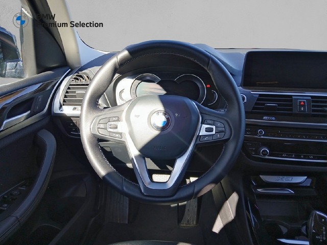 BMW X3 xDrive20d color Negro. Año 2019. 140KW(190CV). Diésel. En concesionario Adler Motor S.L. TOLEDO de Toledo