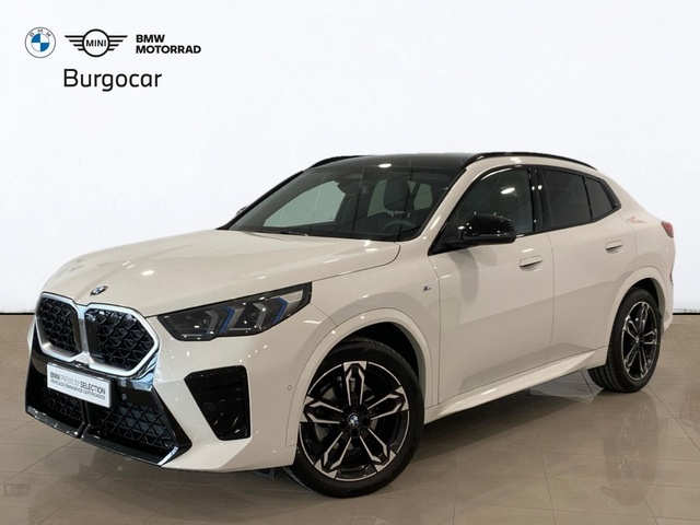 BMW X2 xDrive20d color Blanco. Año 2024. 120KW(163CV). Diésel. En concesionario Burgocar (Bmw y Mini) de Burgos
