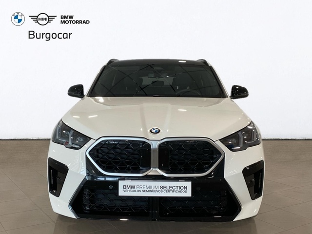 BMW X2 xDrive20d color Blanco. Año 2024. 120KW(163CV). Diésel. En concesionario Burgocar (Bmw y Mini) de Burgos