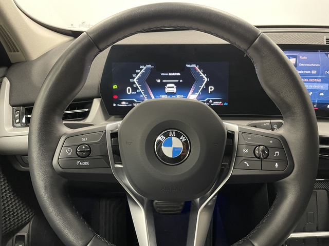 BMW X1 sDrive18d color Blanco. Año 2024. 110KW(150CV). Diésel. En concesionario Maberauto de Castellón
