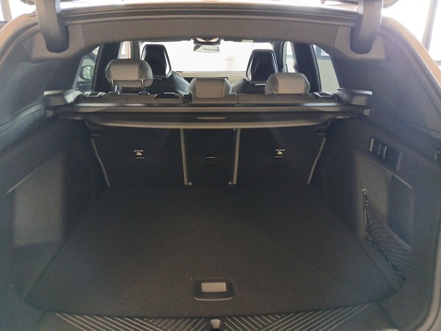 BMW X3 xDrive20d color Gris. Año 2024. 145KW(197CV). Diésel. En concesionario Enekuri Motor de Vizcaya