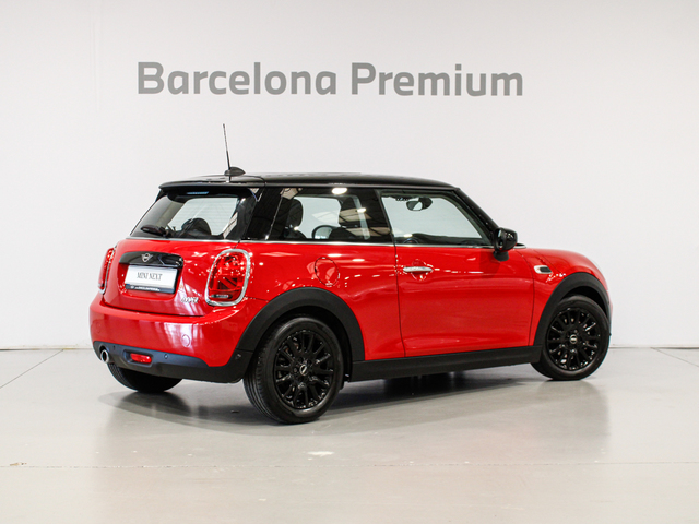 fotoG 3 del MINI MINI 3 Puertas Cooper 100 kW (136 CV) 136cv Gasolina del 2021 en Barcelona