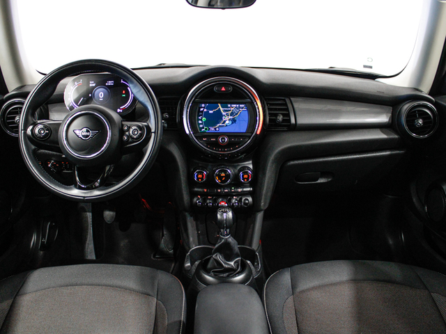 fotoG 6 del MINI MINI 3 Puertas Cooper 100 kW (136 CV) 136cv Gasolina del 2021 en Barcelona