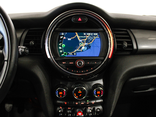 fotoG 14 del MINI MINI 3 Puertas Cooper 100 kW (136 CV) 136cv Gasolina del 2021 en Barcelona