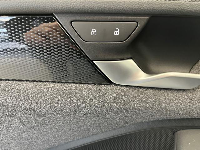 Volkswagen Passat Variant eHybrid PHEV 150 kW (204 CV) DSG