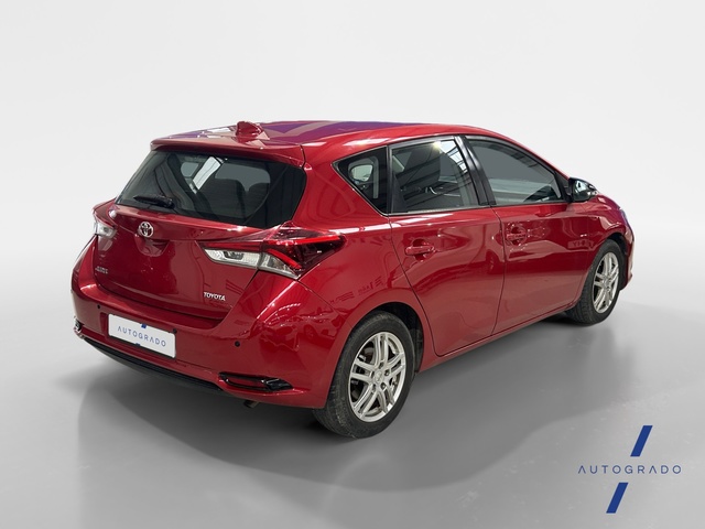 Toyota Auris 90 D Active 66 kW (90 CV)