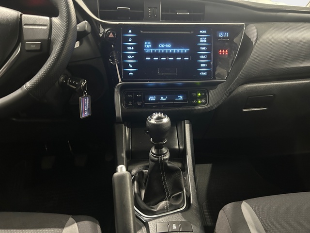 Toyota Auris 90 D Active 66 kW (90 CV)