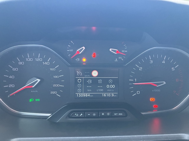 Peugeot Rifter BlueHDi 130 Allure Long 96 kW (130 CV)