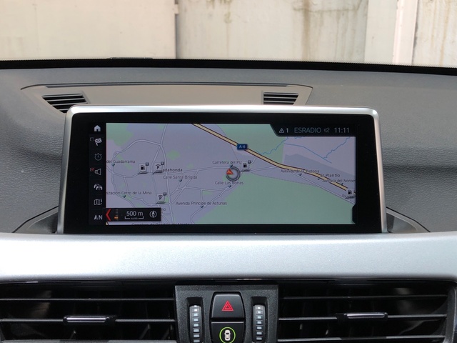 BMW X1 sDrive18d color Blanco. Año 2021. 110KW(150CV). Diésel. En concesionario Movilnorte El Plantio de Madrid