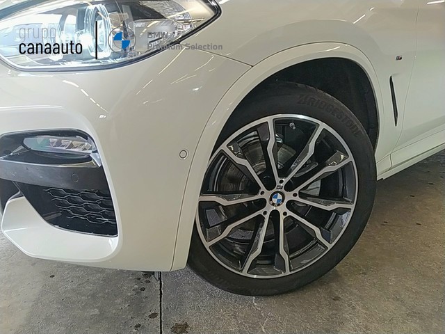 BMW X4 xDrive20d color Blanco. Año 2021. 140KW(190CV). Diésel. En concesionario TACO de Sta. C. Tenerife
