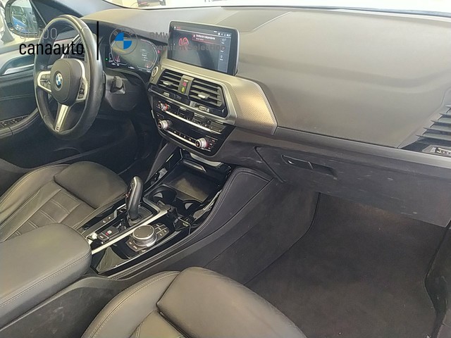 BMW X4 xDrive20d color Blanco. Año 2021. 140KW(190CV). Diésel. En concesionario TACO de Sta. C. Tenerife