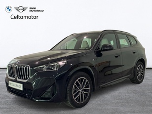 Fotos de BMW X1 sDrive18d color Negro. Año 2024. 110KW(150CV). Diésel. En concesionario Celtamotor Lalín de Pontevedra
