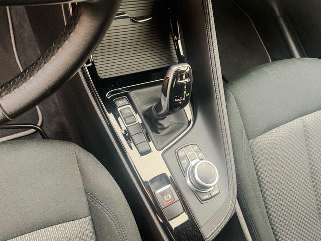 BMW X2 sDrive18d color Blanco. Año 2021. 110KW(150CV). Diésel. En concesionario Celtamotor Pontevedra de Pontevedra