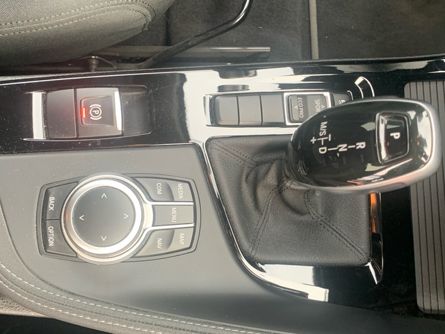 BMW X2 sDrive18d color Blanco. Año 2021. 110KW(150CV). Diésel. En concesionario Celtamotor Pontevedra de Pontevedra