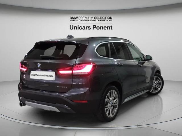 BMW X1 xDrive25e color Gris. Año 2021. 162KW(220CV). Híbrido Electro/Gasolina. En concesionario Unicars Ponent de Lleida