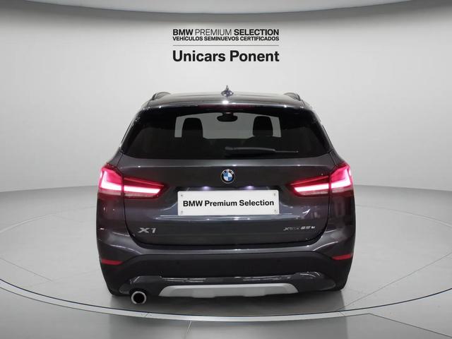 BMW X1 xDrive25e color Gris. Año 2021. 162KW(220CV). Híbrido Electro/Gasolina. En concesionario Unicars Ponent de Lleida