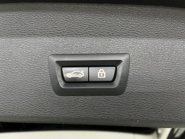 BMW X1 xDrive25e color Gris. Año 2021. 162KW(220CV). Híbrido Electro/Gasolina. En concesionario Unicars Ponent de Lleida