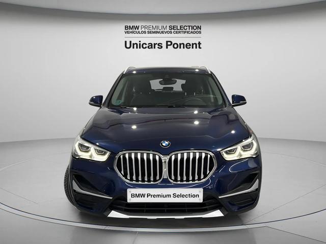 BMW X1 sDrive18d color Azul. Año 2020. 110KW(150CV). Diésel. En concesionario Unicars Ponent de Lleida