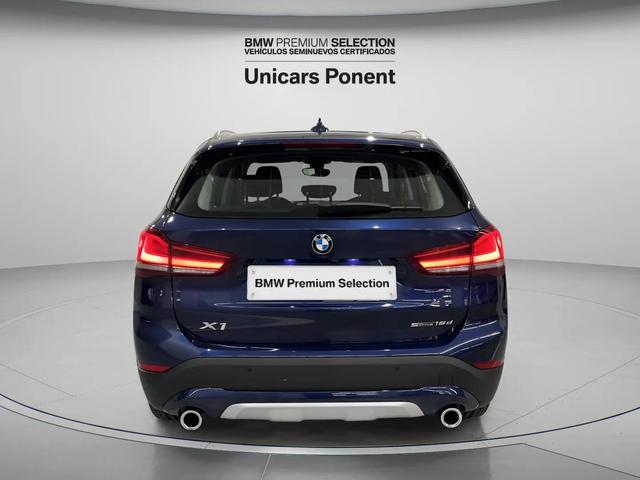 BMW X1 sDrive18d color Azul. Año 2020. 110KW(150CV). Diésel. En concesionario Unicars Ponent de Lleida