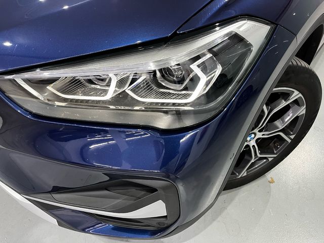 BMW X1 sDrive18d color Azul. Año 2020. 110KW(150CV). Diésel. En concesionario Unicars Ponent de Lleida