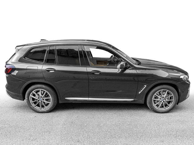 BMW X3 xDrive20d color Gris. Año 2024. 140KW(190CV). Diésel. En concesionario Caetano Cuzco, Alcalá de Madrid