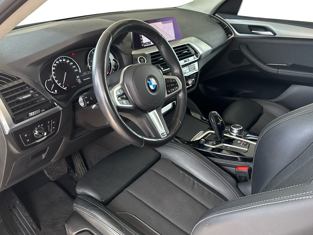 BMW X4 xDrive20d color Blanco. Año 2021. 140KW(190CV). Diésel. En concesionario Auto Premier, S.A. - MADRID de Madrid