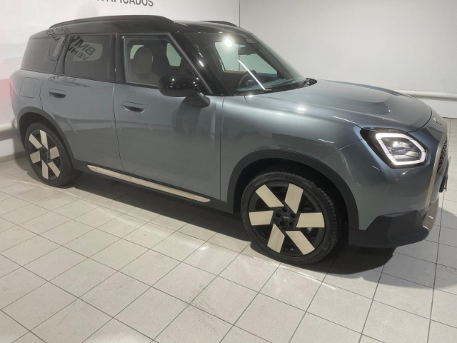fotoG 10 del MINI MINI Countryman C 125 kW (170 CV) 170cv Gasolina del 2024 en Alicante
