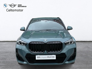 Fotos de BMW X1 xDrive20d color Verde. Año 2024. 120KW(163CV). Diésel. En concesionario Celtamotor Vigo de Pontevedra