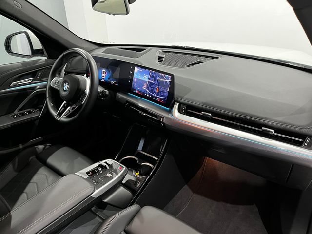 BMW X1 sDrive18d color Blanco. Año 2024. 110KW(150CV). Diésel. En concesionario Unicars Ponent de Lleida