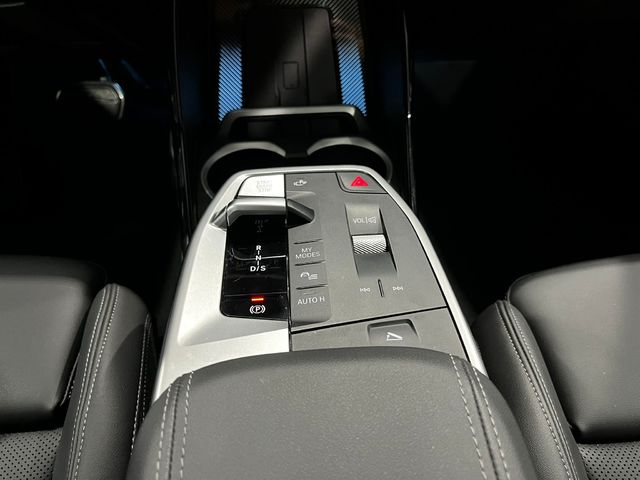 BMW X1 sDrive18d color Blanco. Año 2024. 110KW(150CV). Diésel. En concesionario Unicars Ponent de Lleida