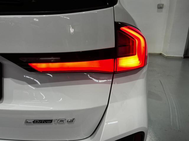 BMW X1 sDrive18d color Blanco. Año 2024. 110KW(150CV). Diésel. En concesionario Unicars Ponent de Lleida