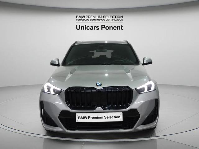 BMW X1 sDrive18d color Gris Plata. Año 2024. 110KW(150CV). Diésel. En concesionario Unicars Ponent de Lleida