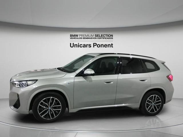 BMW X1 sDrive18d color Gris Plata. Año 2024. 110KW(150CV). Diésel. En concesionario Unicars Ponent de Lleida