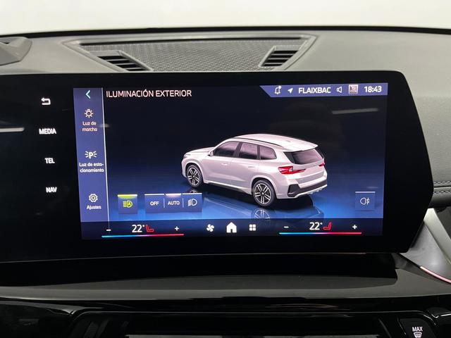BMW X1 sDrive18d color Gris Plata. Año 2024. 110KW(150CV). Diésel. En concesionario Unicars Ponent de Lleida