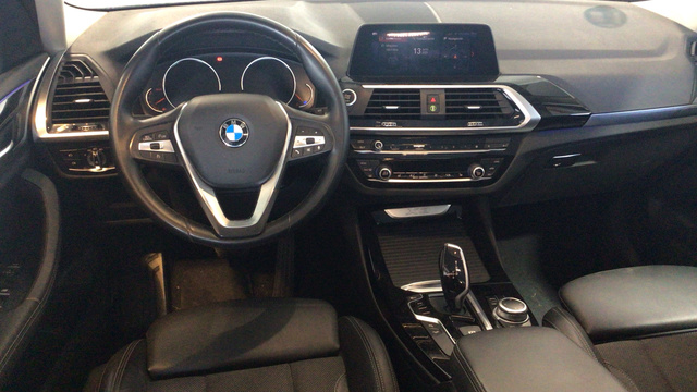 BMW X3 xDrive20d color Gris Plata. Año 2021. 140KW(190CV). Diésel. En concesionario BYmyCAR Madrid - Alcalá de Madrid