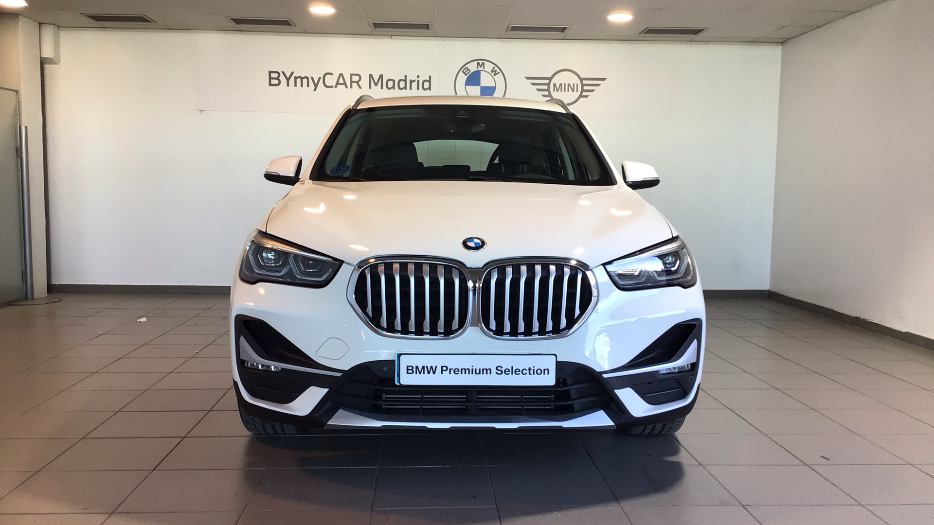 BMW X1 xDrive25e color Blanco. Año 2021. 162KW(220CV). Híbrido Electro/Gasolina. En concesionario BYmyCAR Madrid - Alcalá de Madrid