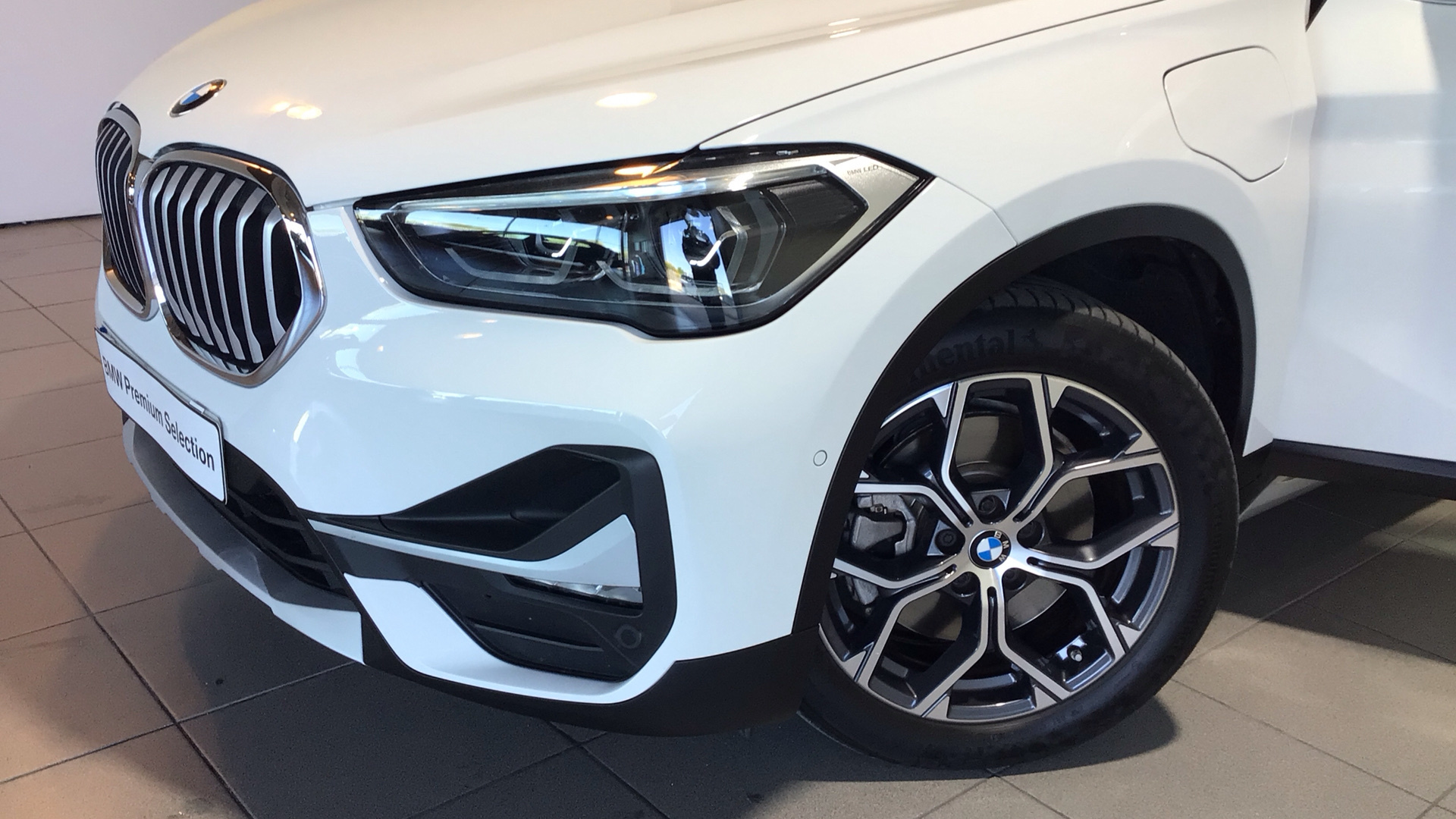 BMW X1 xDrive25e color Blanco. Año 2021. 162KW(220CV). Híbrido Electro/Gasolina. En concesionario BYmyCAR Madrid - Alcalá de Madrid