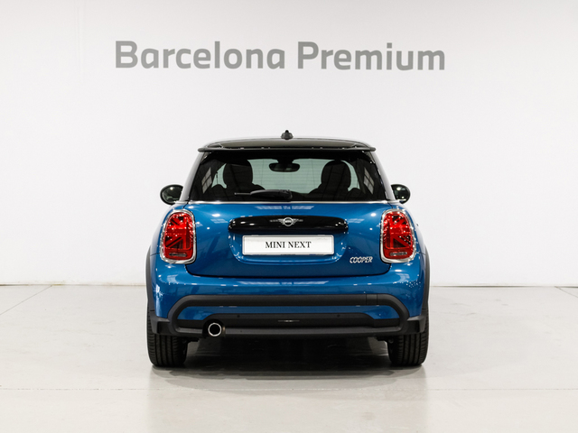 fotoG 4 del MINI MINI 3 Puertas Cooper 100 kW (136 CV) 136cv Gasolina del 2024 en Barcelona