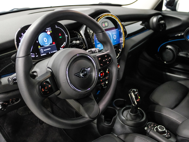 fotoG 11 del MINI MINI 3 Puertas Cooper 100 kW (136 CV) 136cv Gasolina del 2024 en Barcelona