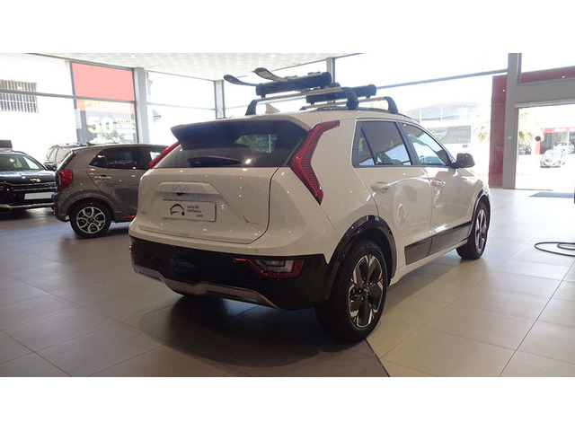 Foto 2 Kia e-Niro Winter Edition 150 kW (204 CV)