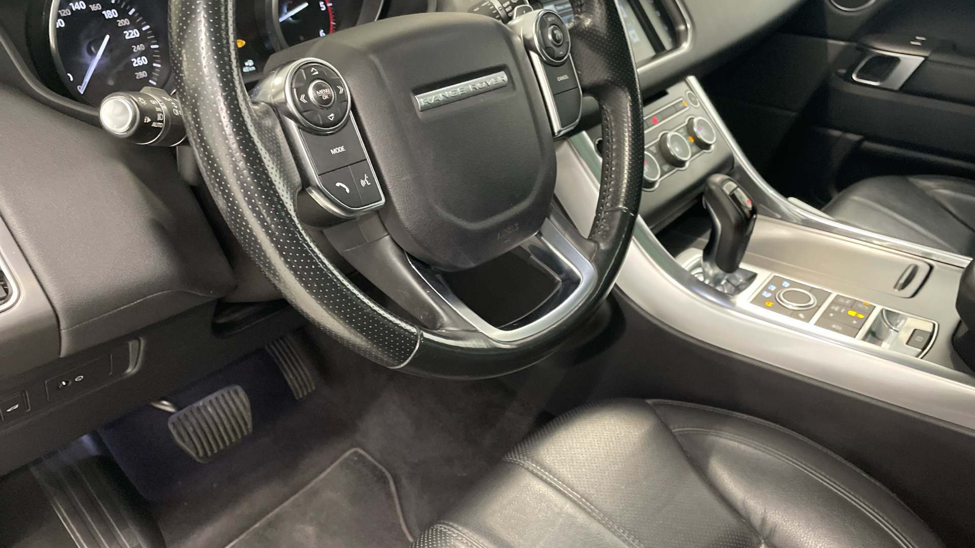 Land Rover Range Rover Sport 3.0 TDV6 - 12
