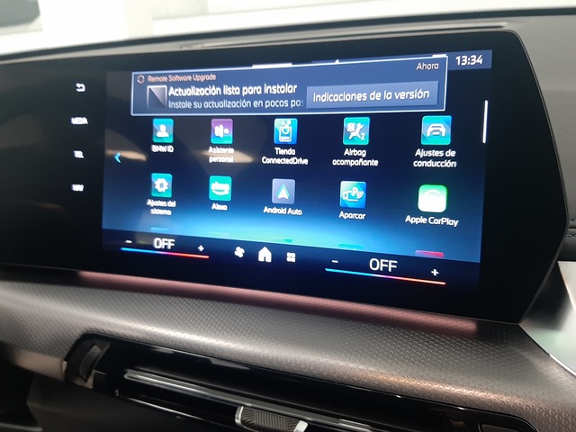 BMW iX1 eDrive20 color Gris Plata. Año 2025. 150KW(204CV). Eléctrico. En concesionario Automoviles Bertolin, S.L. de Valencia