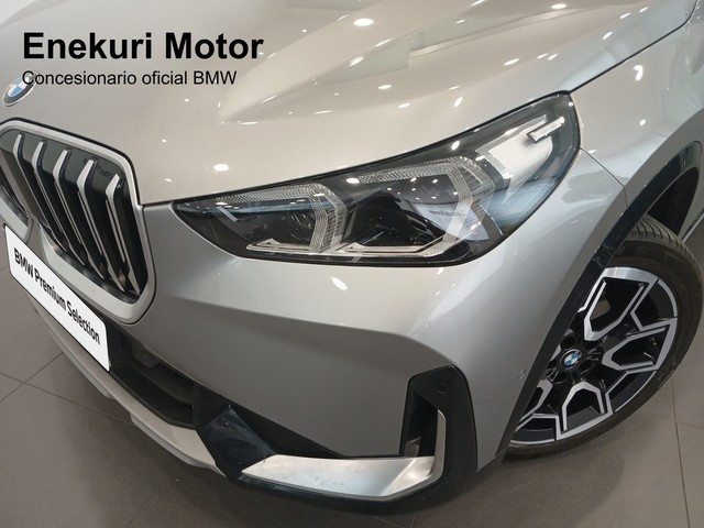 BMW X1 xDrive20d color Gris Plata. Año 2023. 120KW(163CV). Diésel. En concesionario Enekuri Motor de Vizcaya