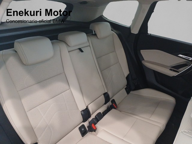 BMW X1 xDrive20d color Gris Plata. Año 2023. 120KW(163CV). Diésel. En concesionario Enekuri Motor de Vizcaya