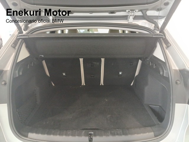 BMW X1 xDrive20d color Gris Plata. Año 2023. 120KW(163CV). Diésel. En concesionario Enekuri Motor de Vizcaya