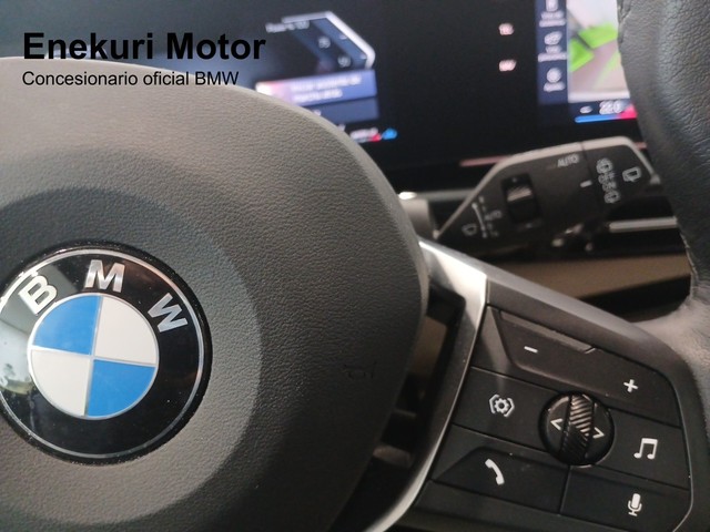 BMW X1 xDrive20d color Gris Plata. Año 2023. 120KW(163CV). Diésel. En concesionario Enekuri Motor de Vizcaya