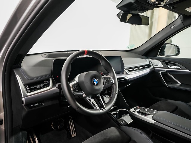 BMW X1 M35i color Gris Plata. Año 2024. 221KW(300CV). Gasolina. En concesionario Oliva Motor Tarragona de Tarragona